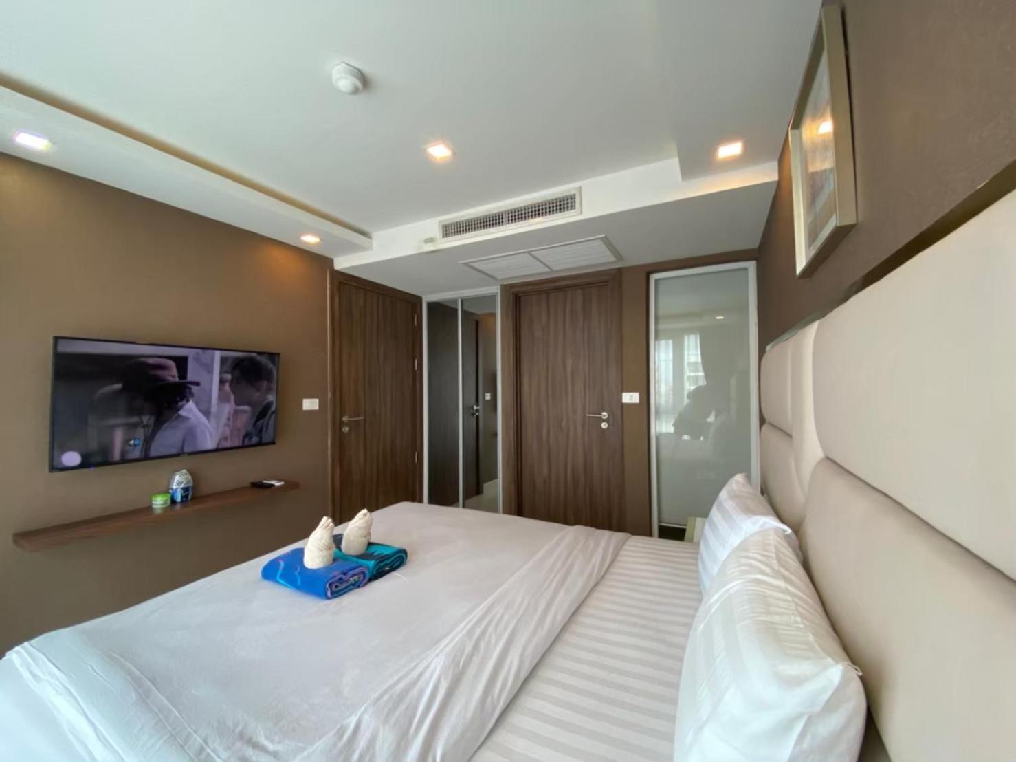 Grand Avenue Suites X Monthstayz Thailand 芭達亞 外观 照片