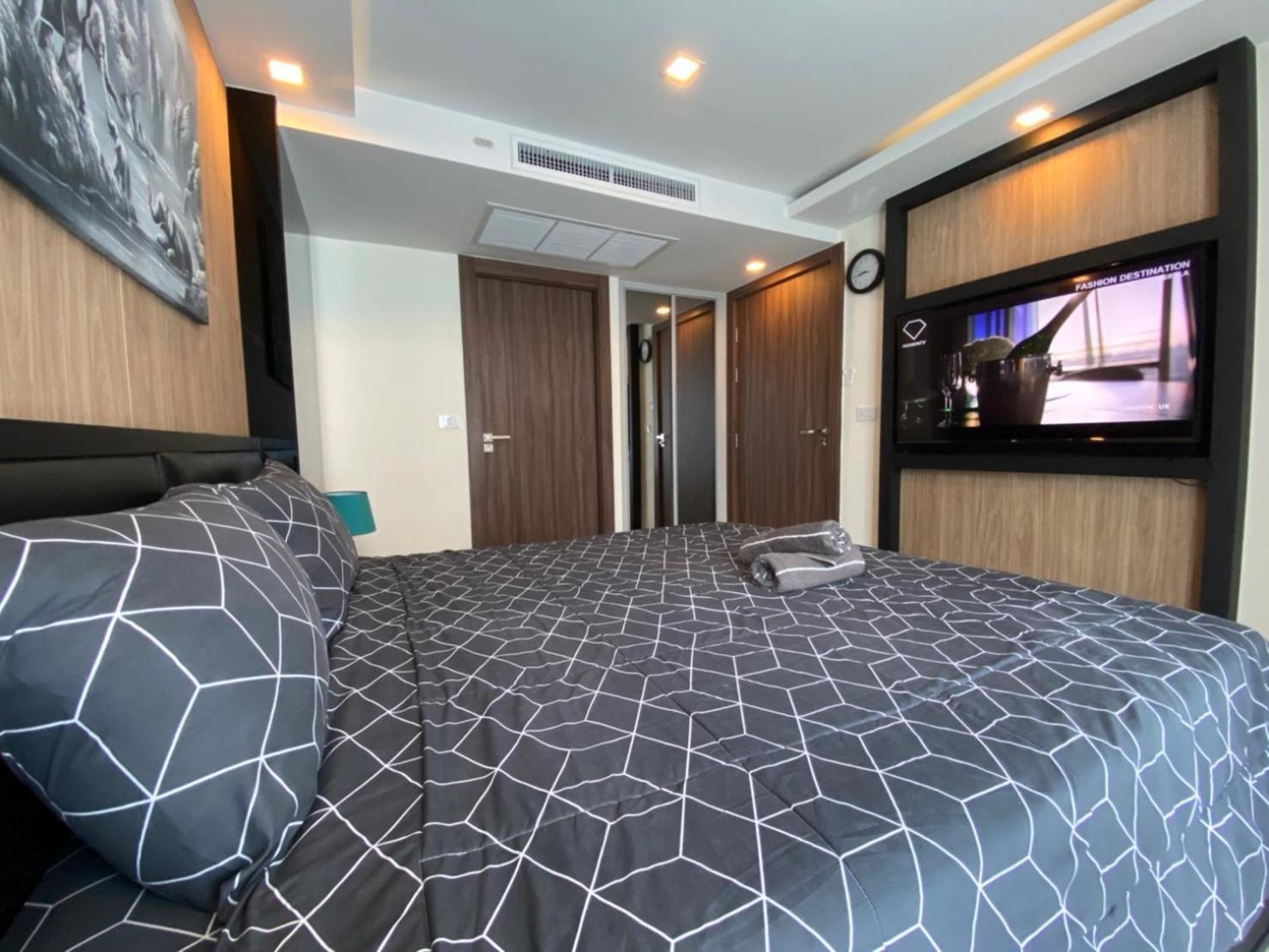 Grand Avenue Suites X Monthstayz Thailand 芭達亞 外观 照片