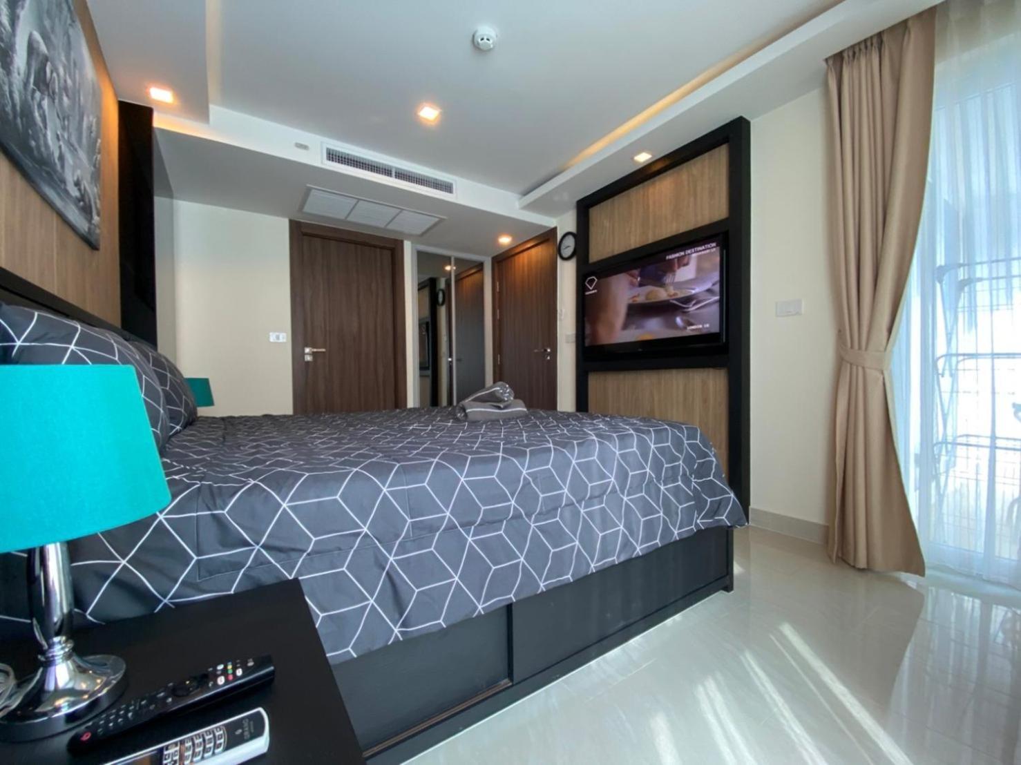 Grand Avenue Suites X Monthstayz Thailand 芭達亞 外观 照片