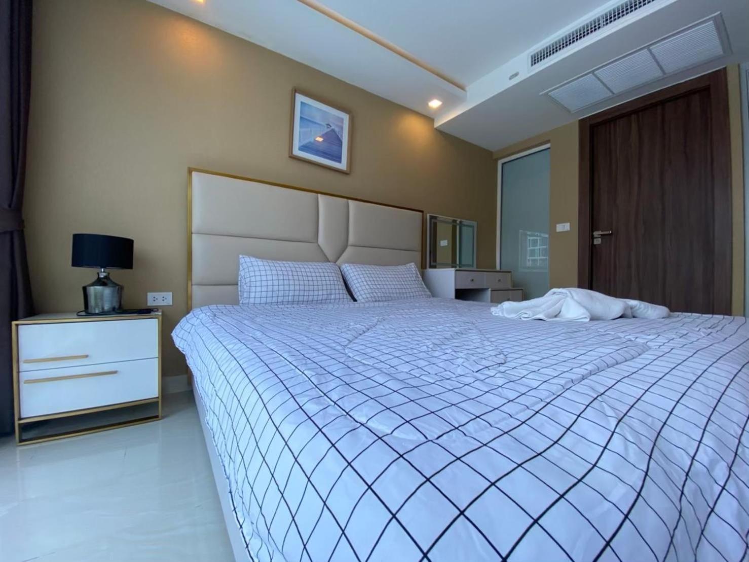 Grand Avenue Suites X Monthstayz Thailand 芭達亞 外观 照片