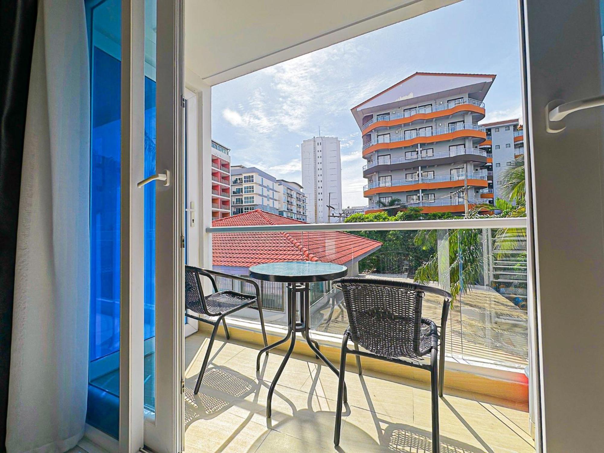 Grand Avenue Suites X Monthstayz Thailand 芭達亞 外观 照片