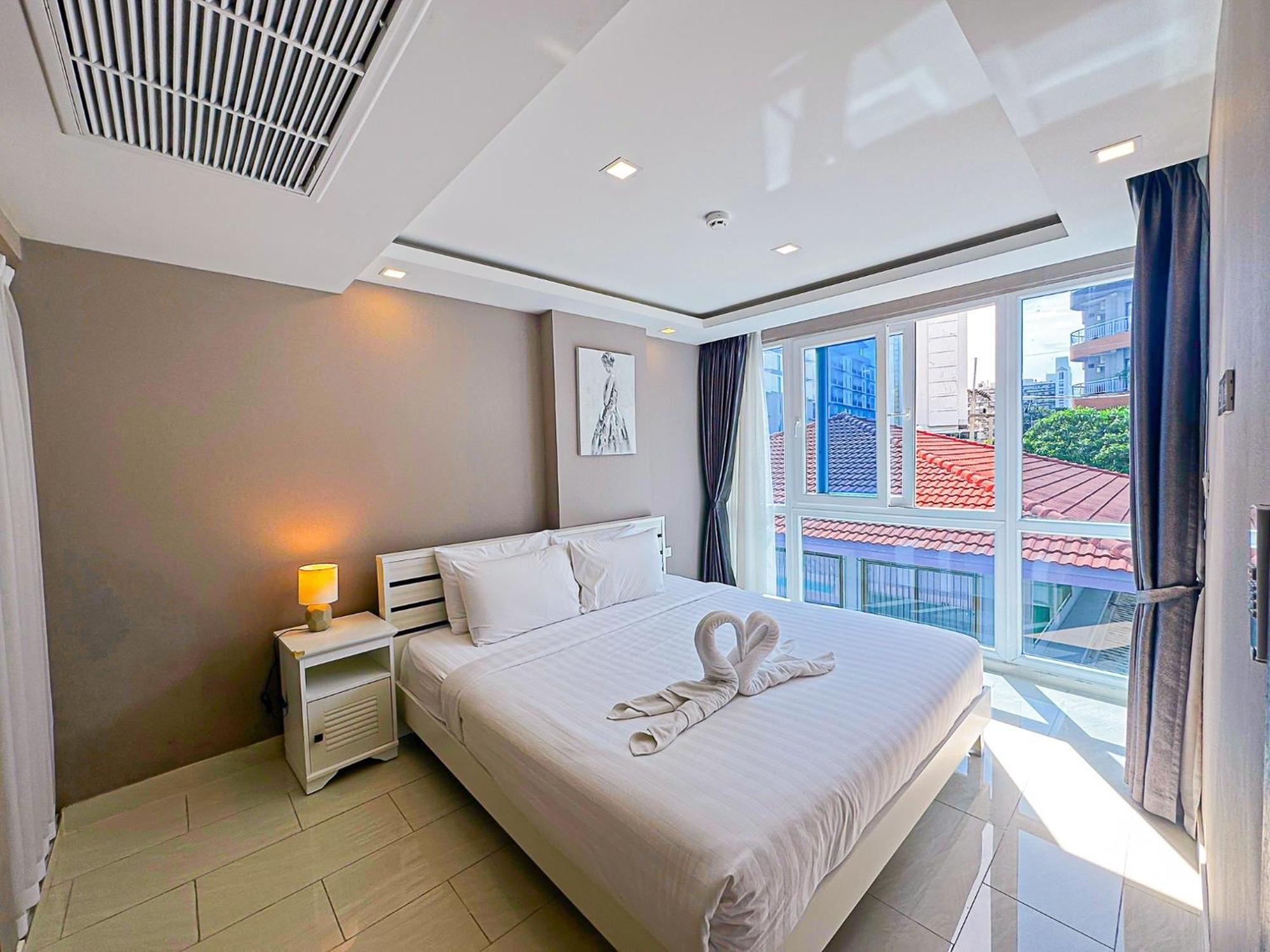Grand Avenue Suites X Monthstayz Thailand 芭達亞 外观 照片