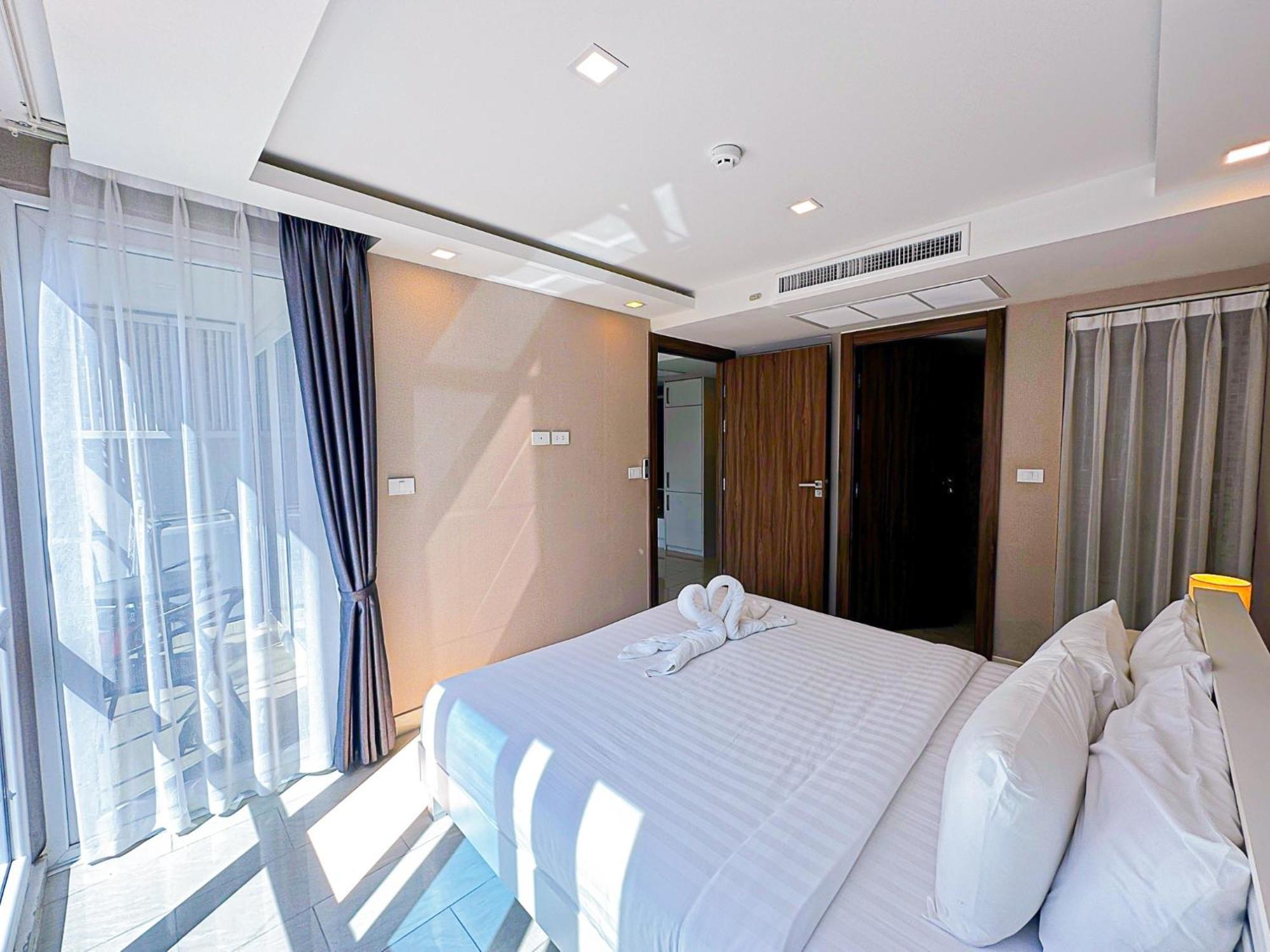 Grand Avenue Suites X Monthstayz Thailand 芭達亞 外观 照片
