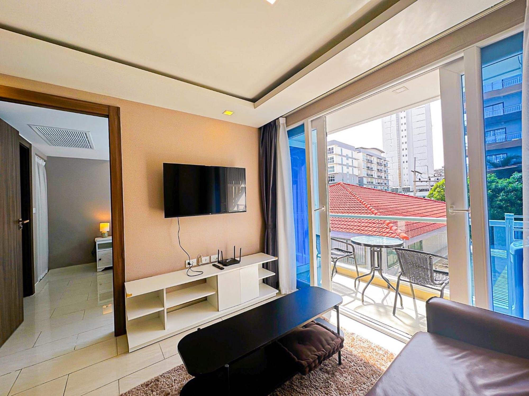 Grand Avenue Suites X Monthstayz Thailand 芭達亞 外观 照片