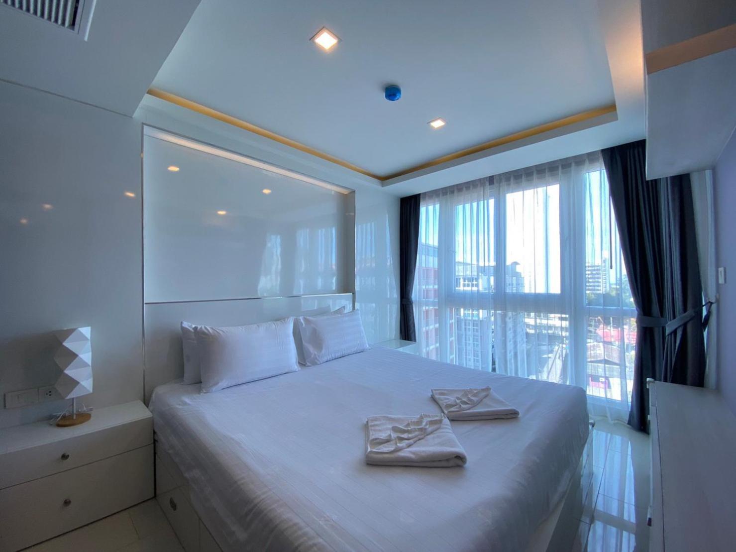 Grand Avenue Suites X Monthstayz Thailand 芭達亞 外观 照片