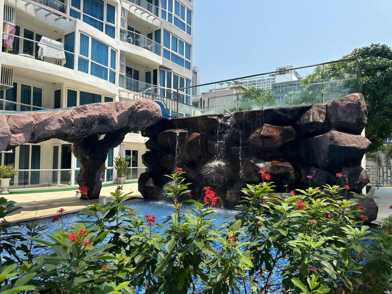 Grand Avenue Suites X Monthstayz Thailand 芭達亞 外观 照片